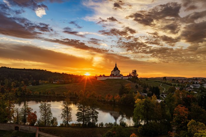 2026-10-07 - 07.22.14 - DJI_00413-HDR - Žďár nad Sázavou - Zelená Hora.jpg
