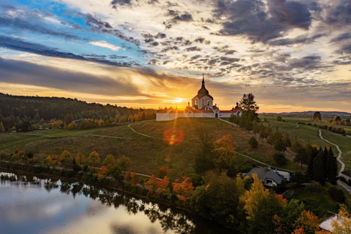 2026-10-07 - 07.31.18 - DJI_00518-HDR - Žďár nad Sázavou - Zelená Hora.jpg